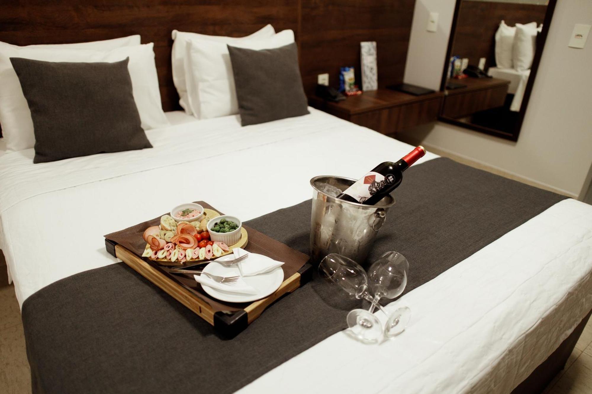 Roma Hotel By H Hoteis - Airport Núcleo Bandeirante Екстериор снимка